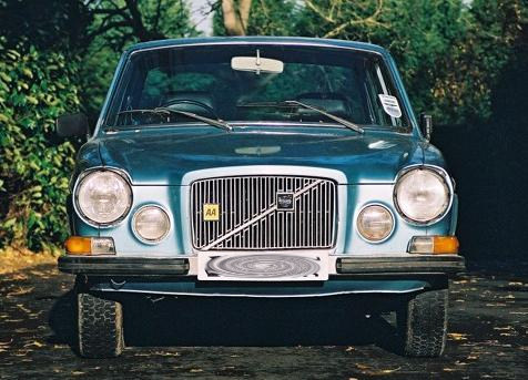 Volvo 164 front view
